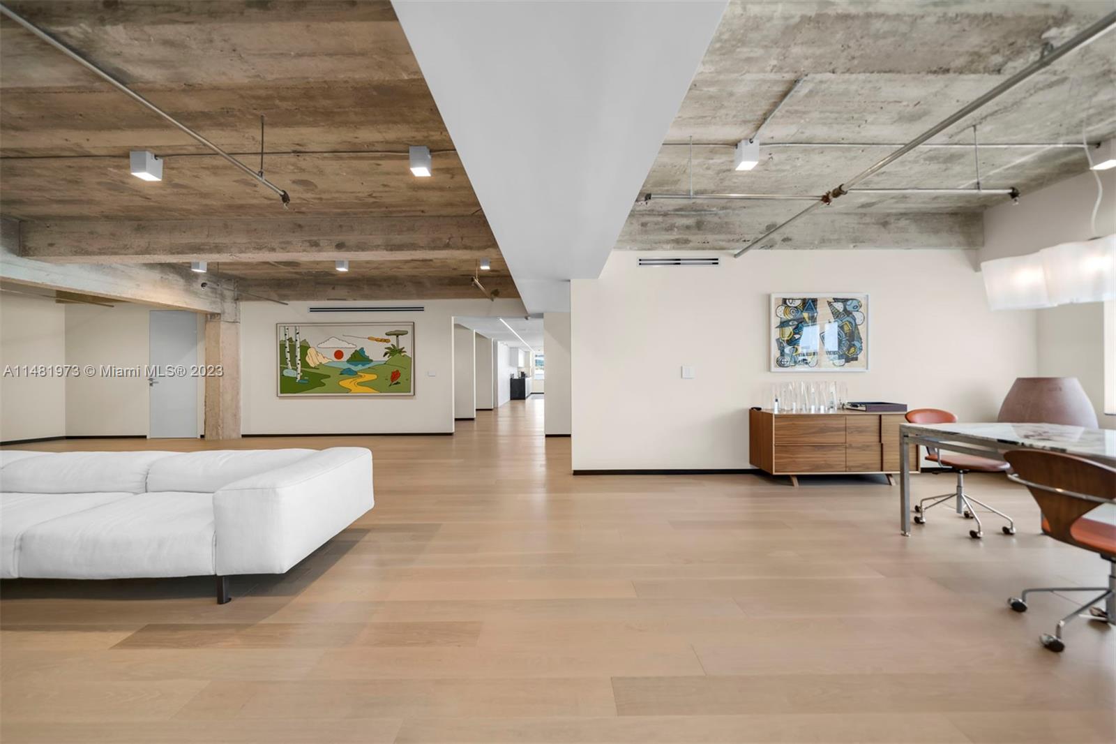 605 Lincoln Rd Unit: 420/430