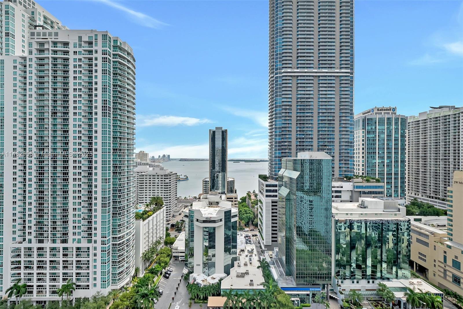 1010 Brickell Ave # 2502
