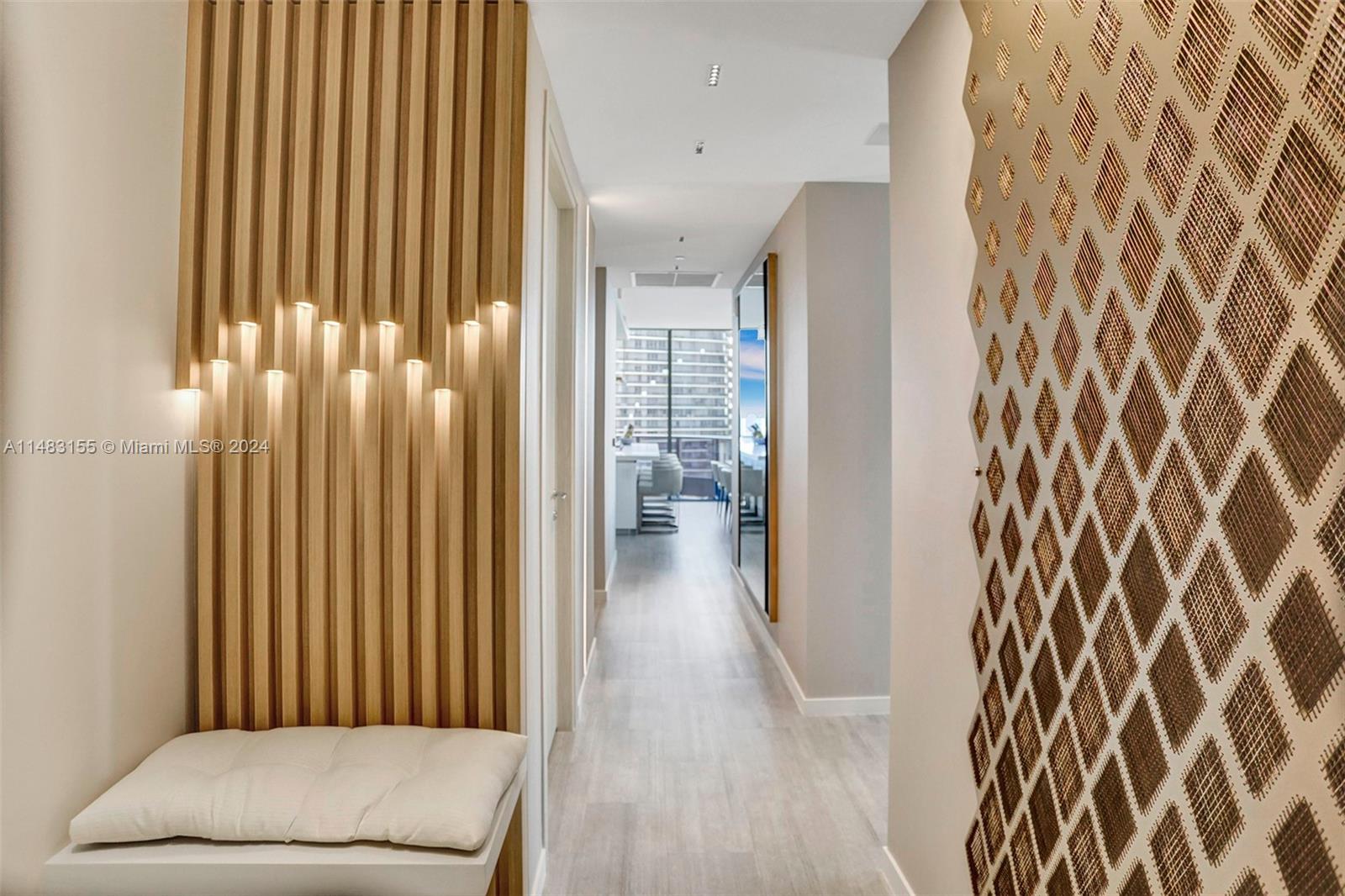 1000 Brickell Plz Unit: PH5208