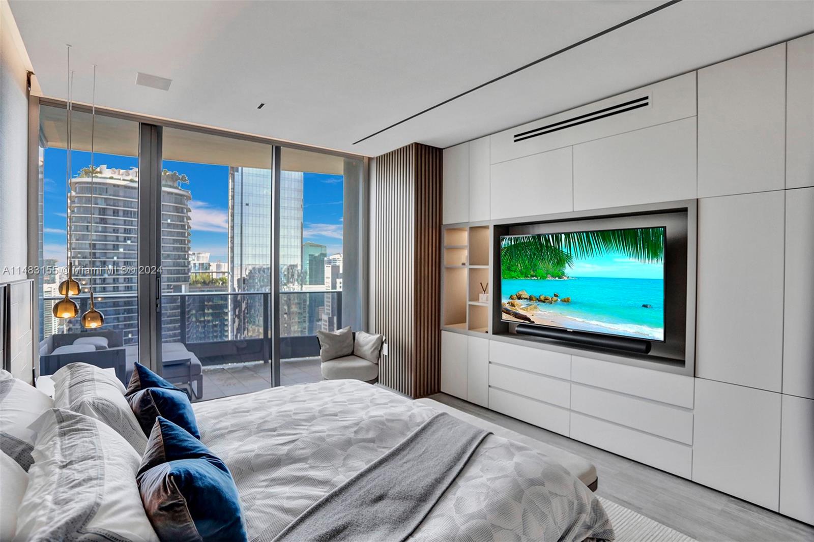 1000 Brickell Plz Unit: PH5208