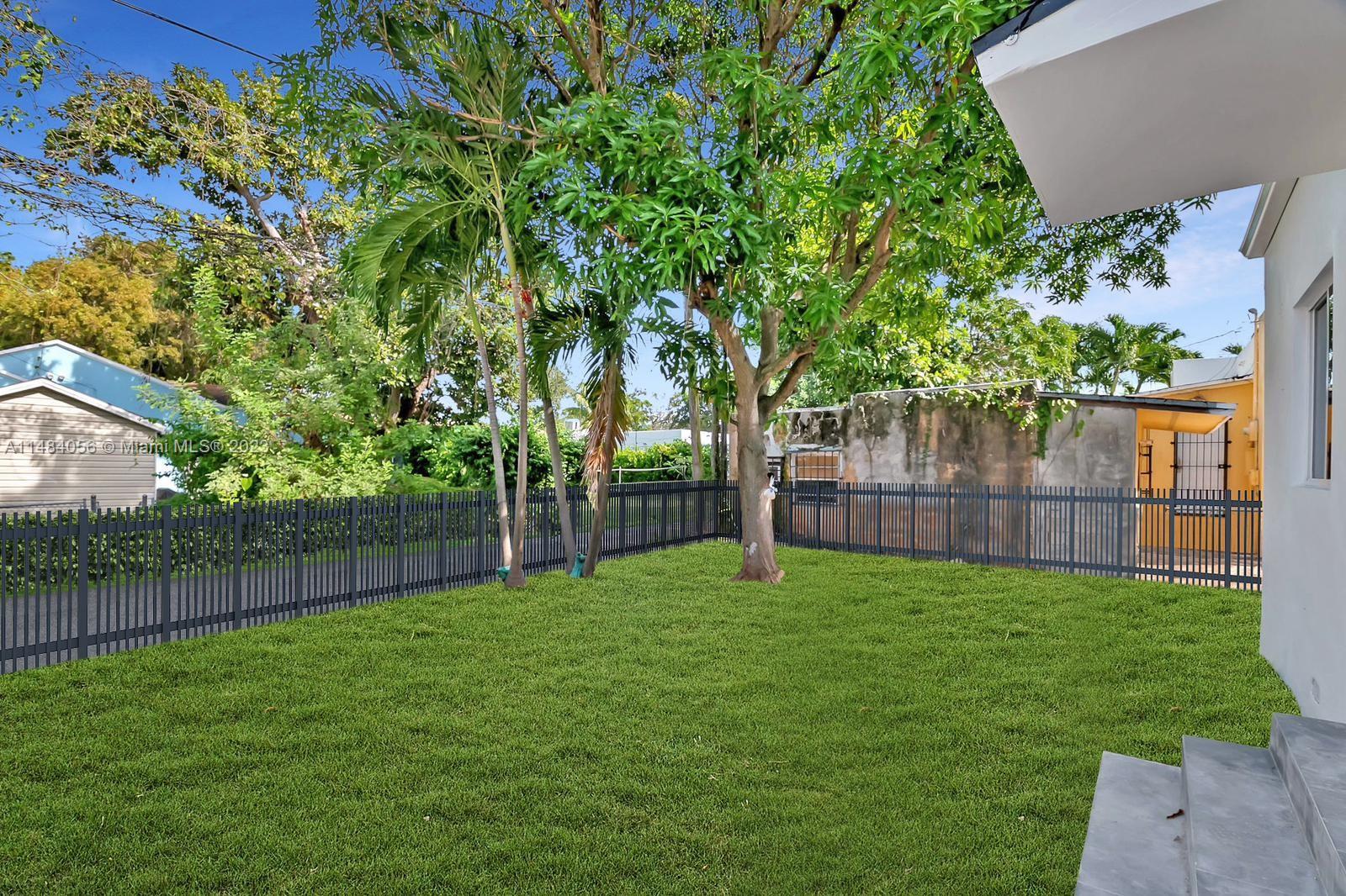 545 NW 47th St