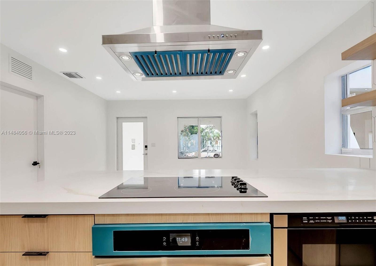 545 NW 47th St