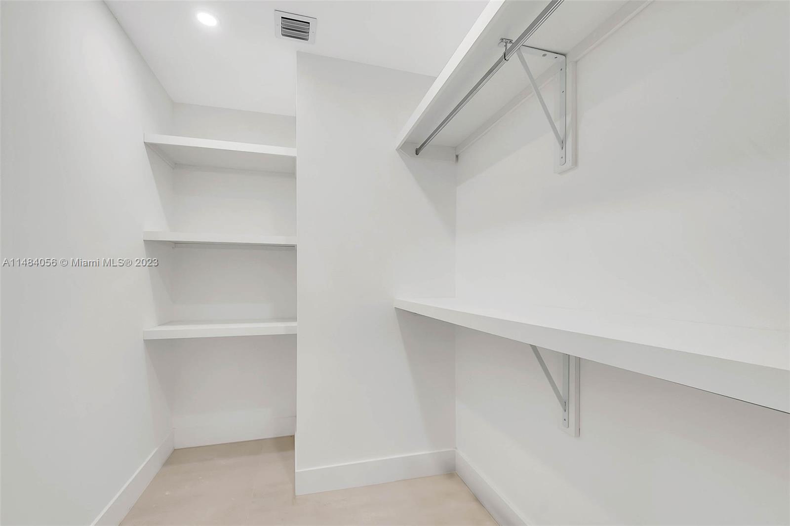 545 NW 47th St