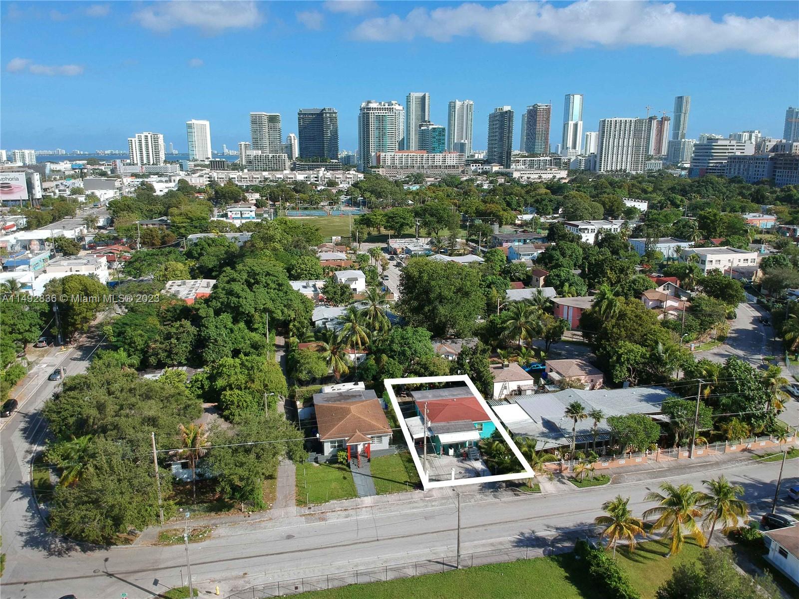 3435 NW 3rd Ave