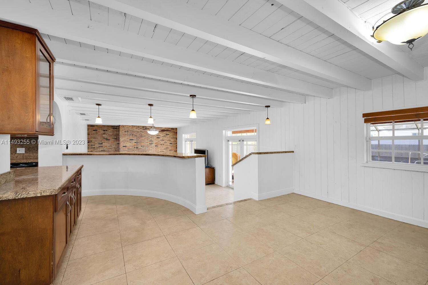 3200 SW 81st Ave