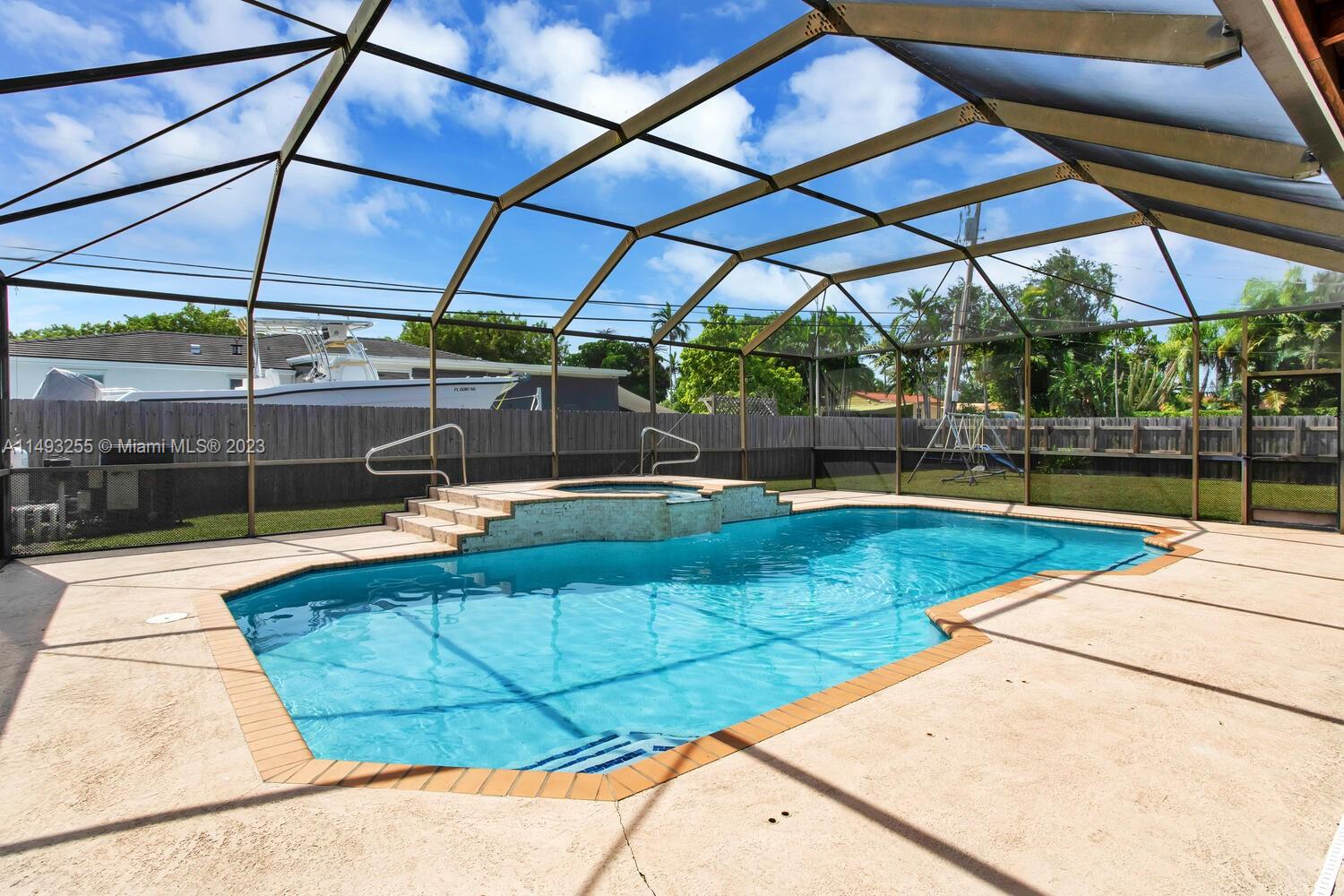 3200 SW 81st Ave