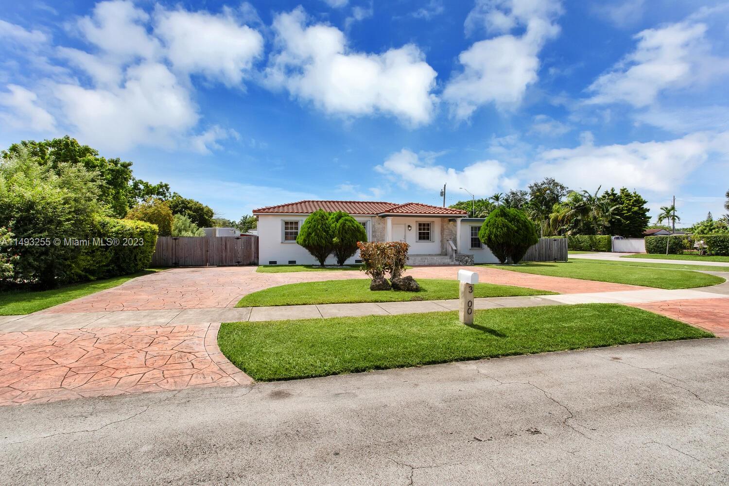 3200 SW 81st Ave