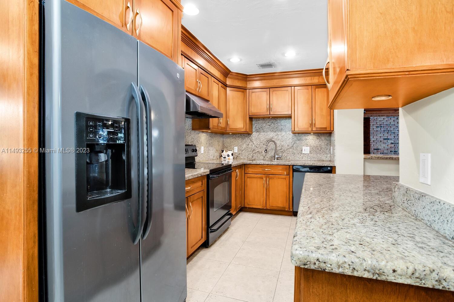 3200 SW 81st Ave