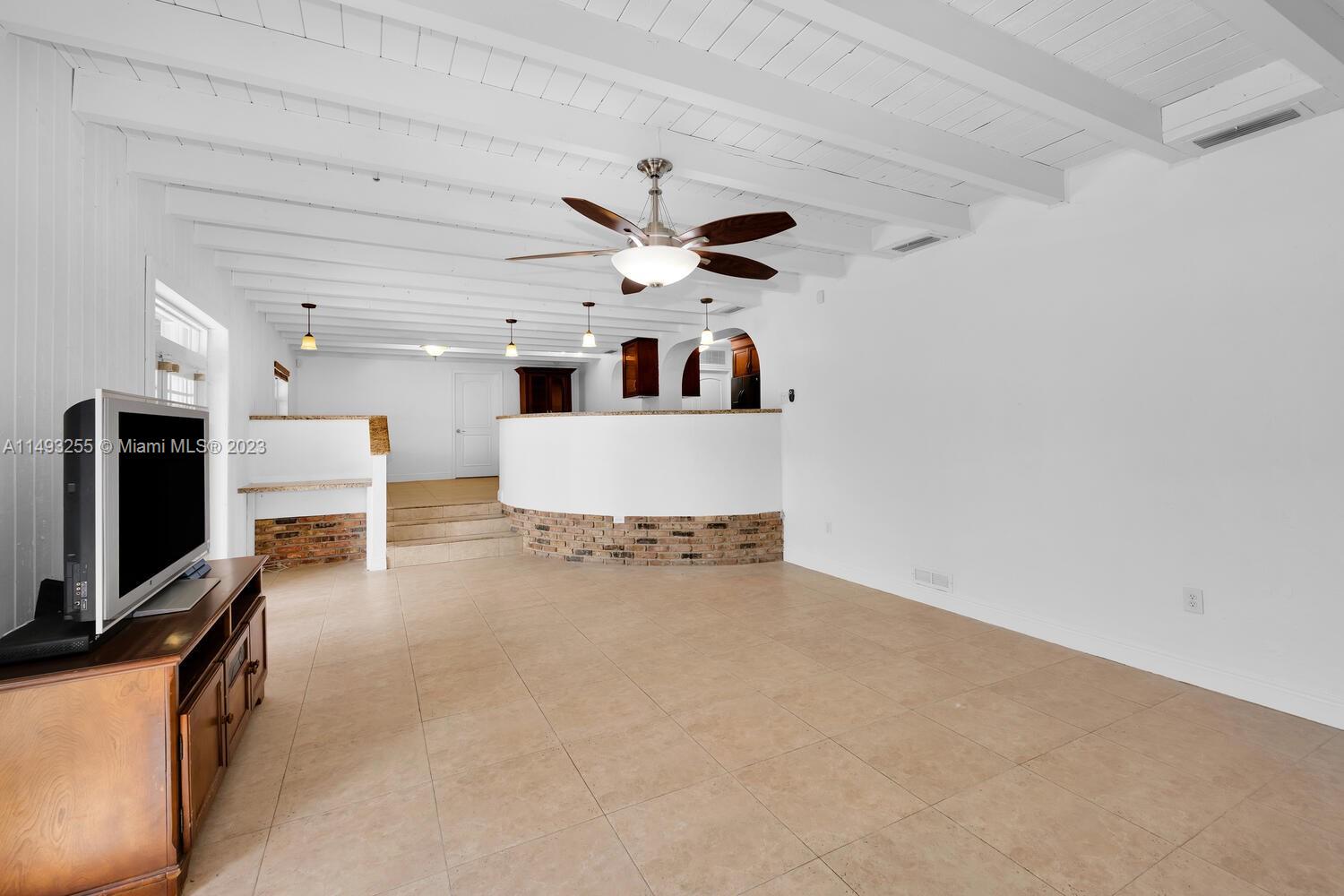 3200 SW 81st Ave