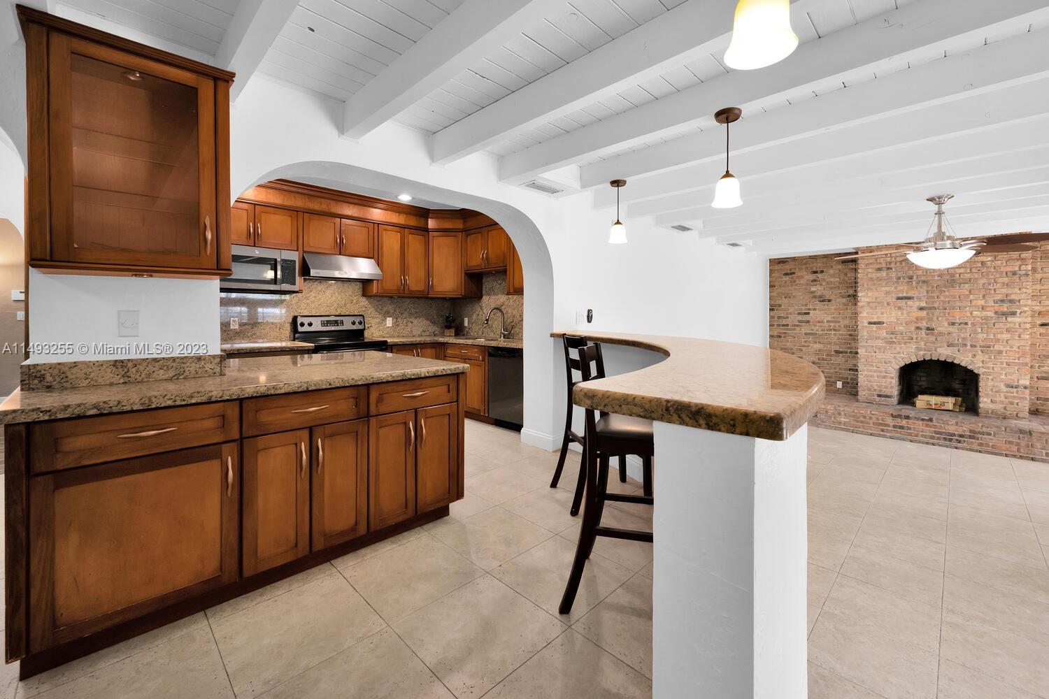 3200 SW 81st Ave