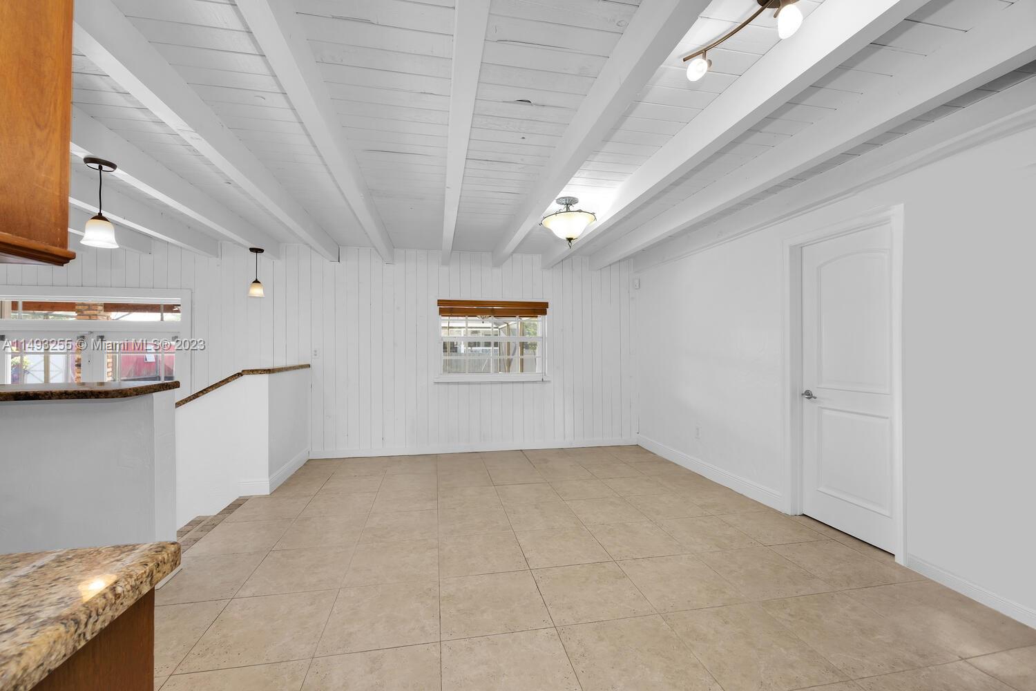 3200 SW 81st Ave