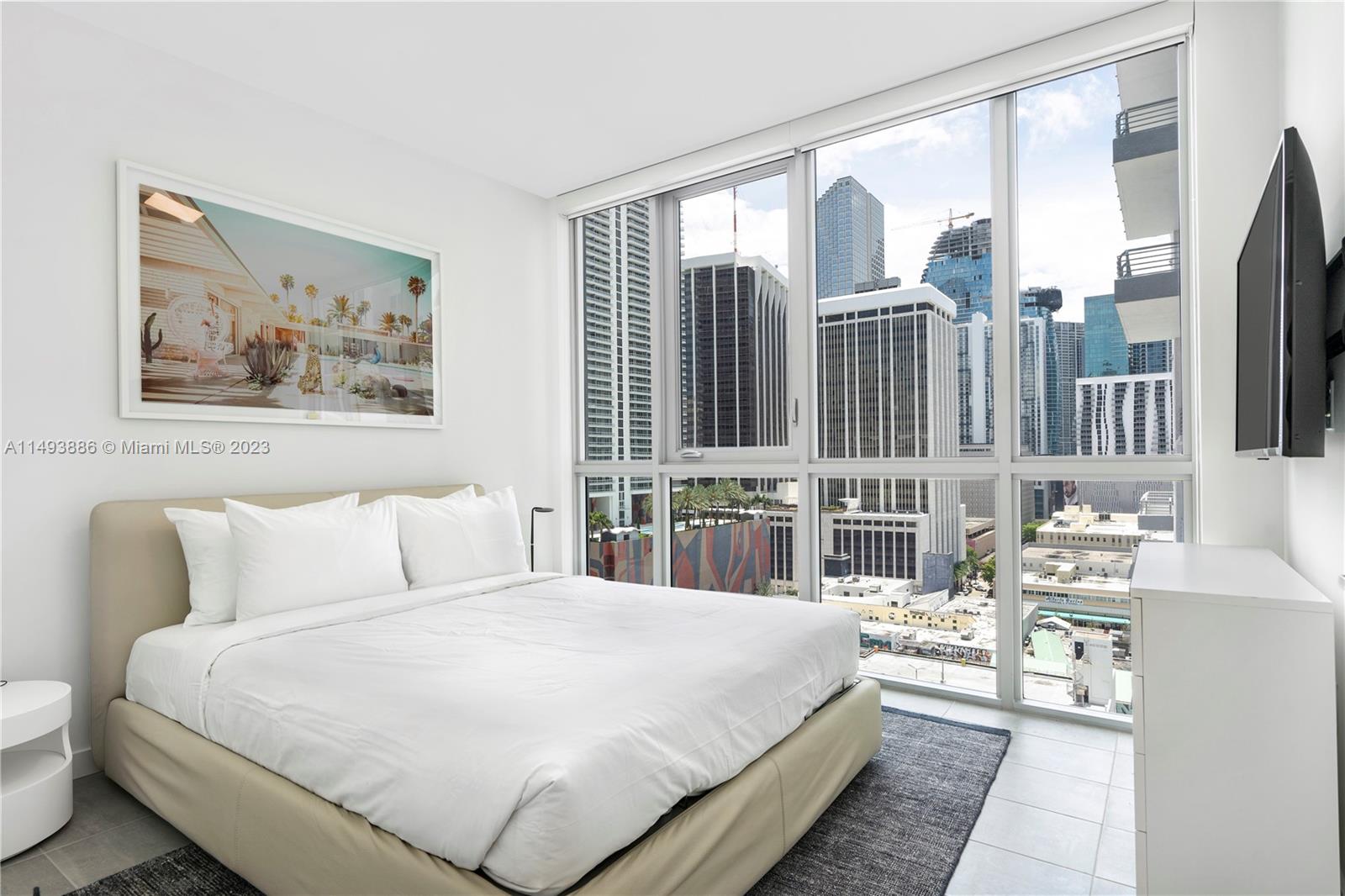 227 NE 2nd St # 3000