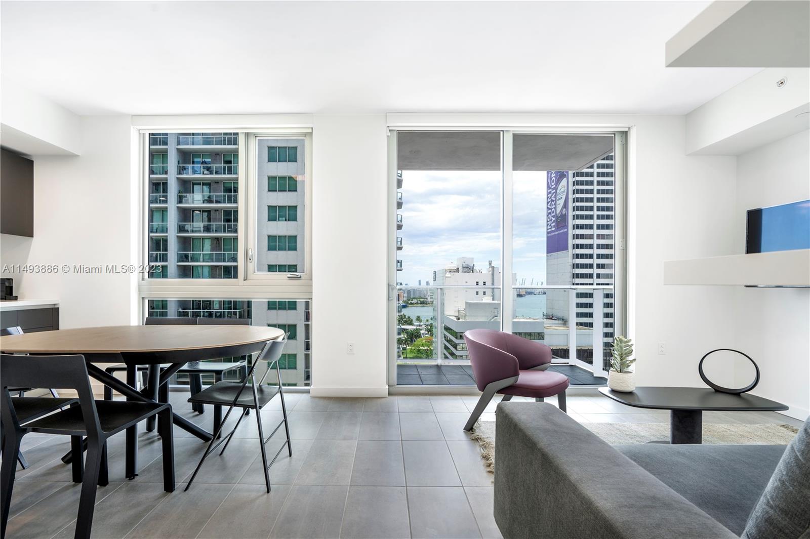 227 NE 2nd St # 3000