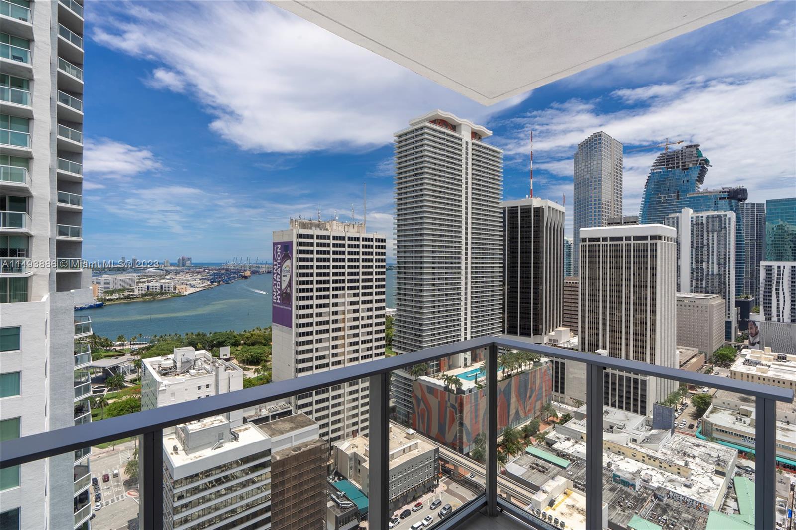 227 NE 2nd St # 3000