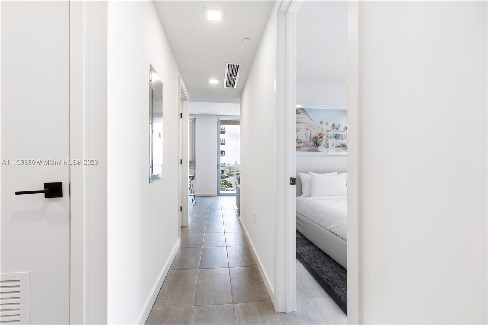 227 NE 2nd St # 3000