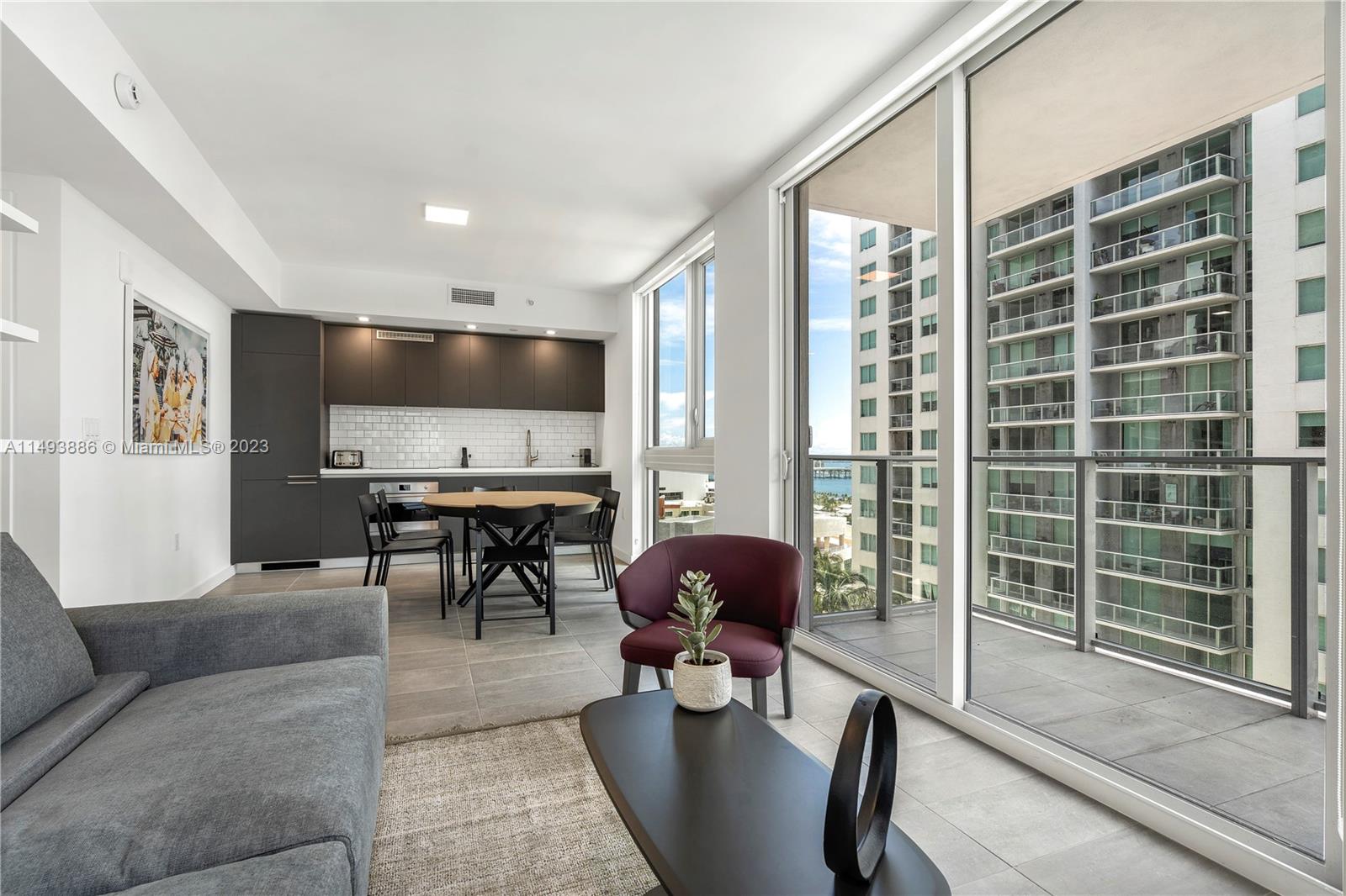 227 NE 2nd St # 3000