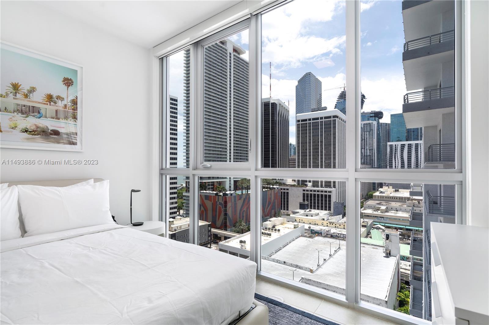 227 NE 2nd St # 3000