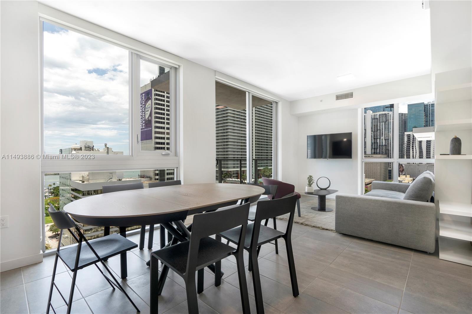 227 NE 2nd St # 3000