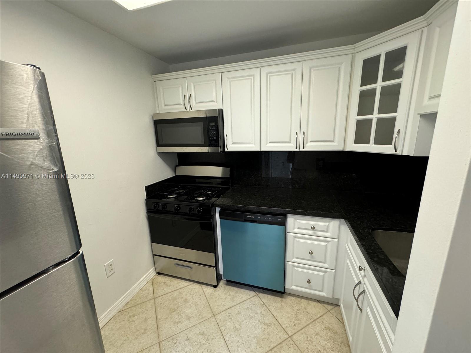 13120 SW 92nd Ave # 106 Unit: B-106
