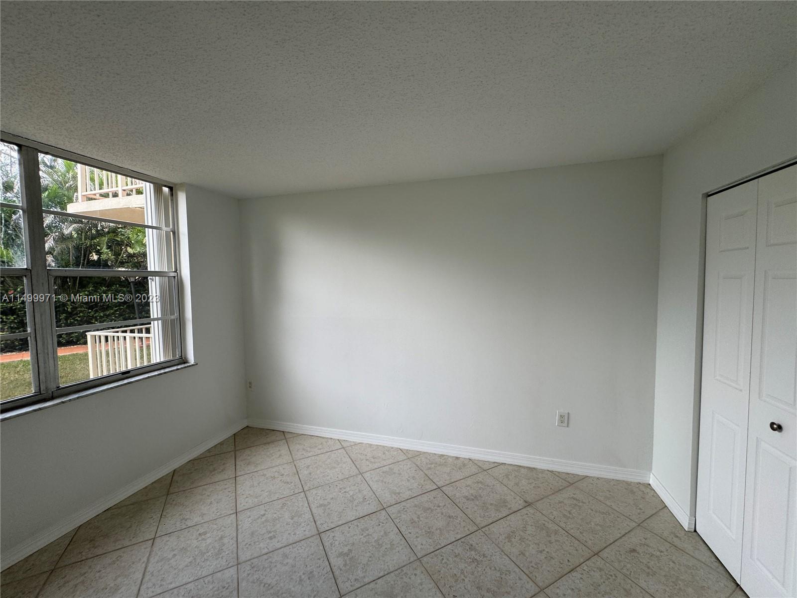 13120 SW 92nd Ave # 106 Unit: B-106