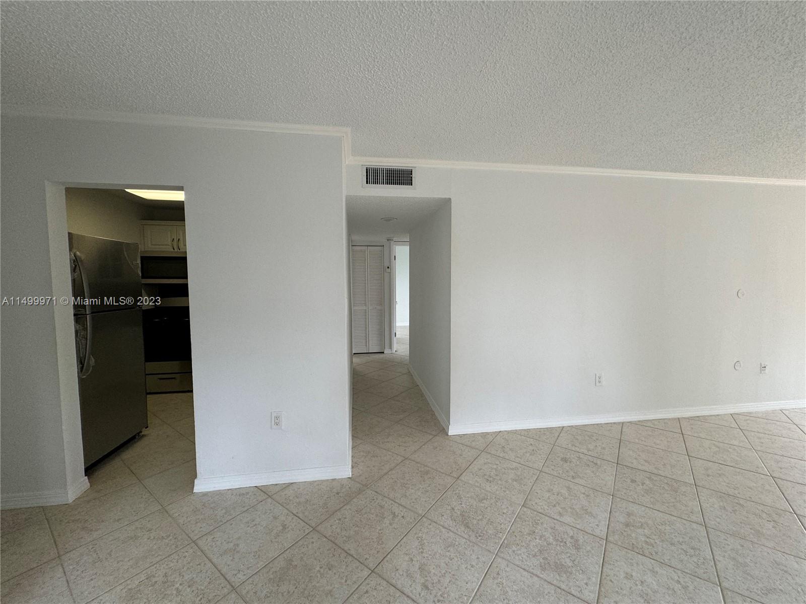 13120 SW 92nd Ave # 106 Unit: B-106