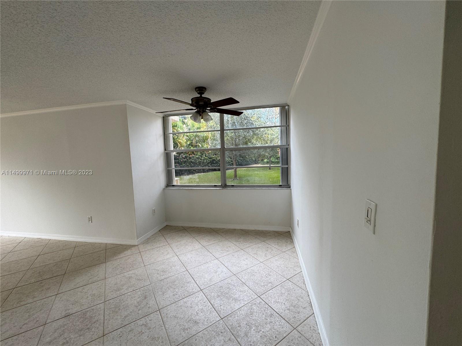 13120 SW 92nd Ave # 106 Unit: B-106