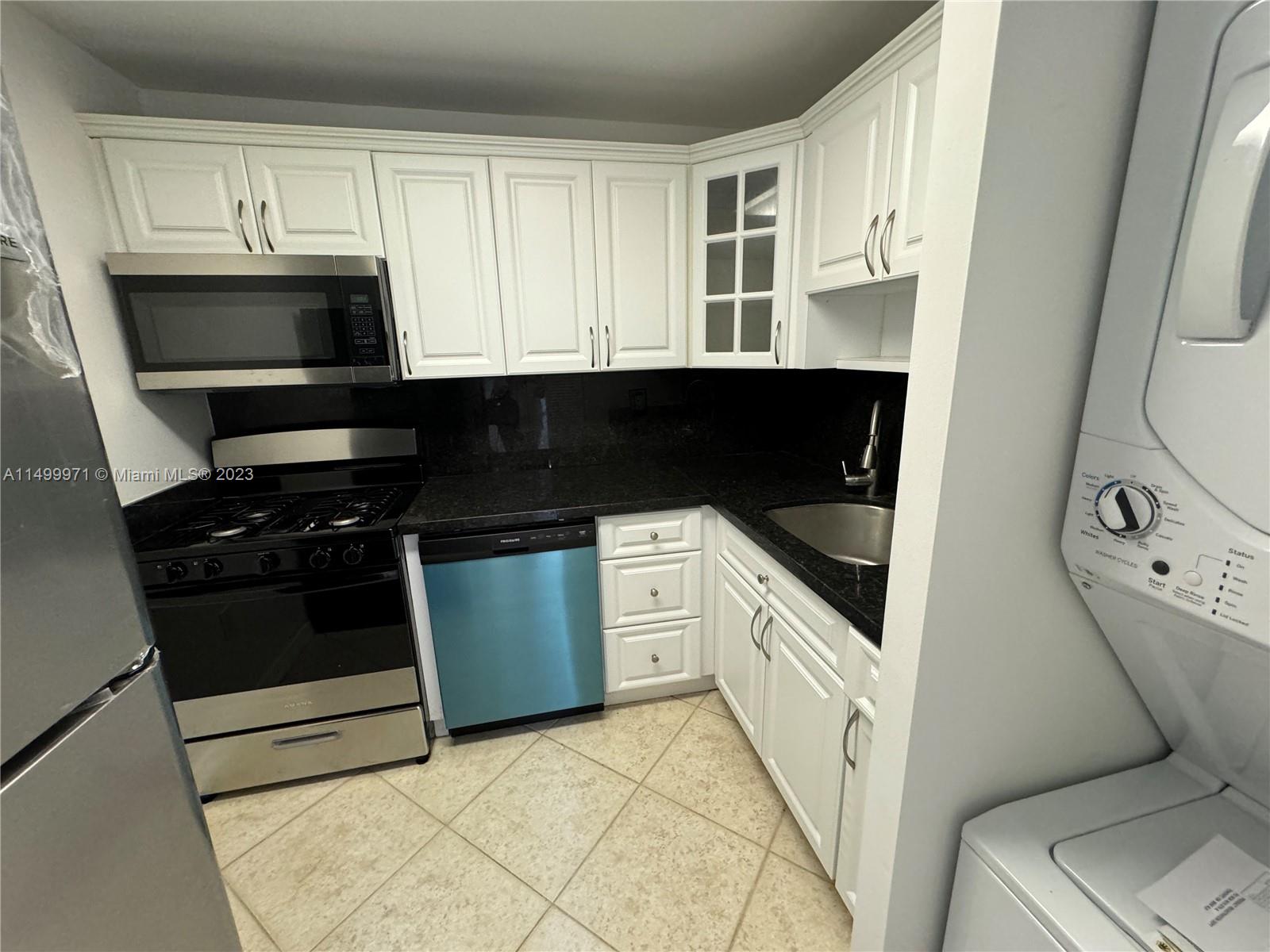 13120 SW 92nd Ave # 106 Unit: B-106