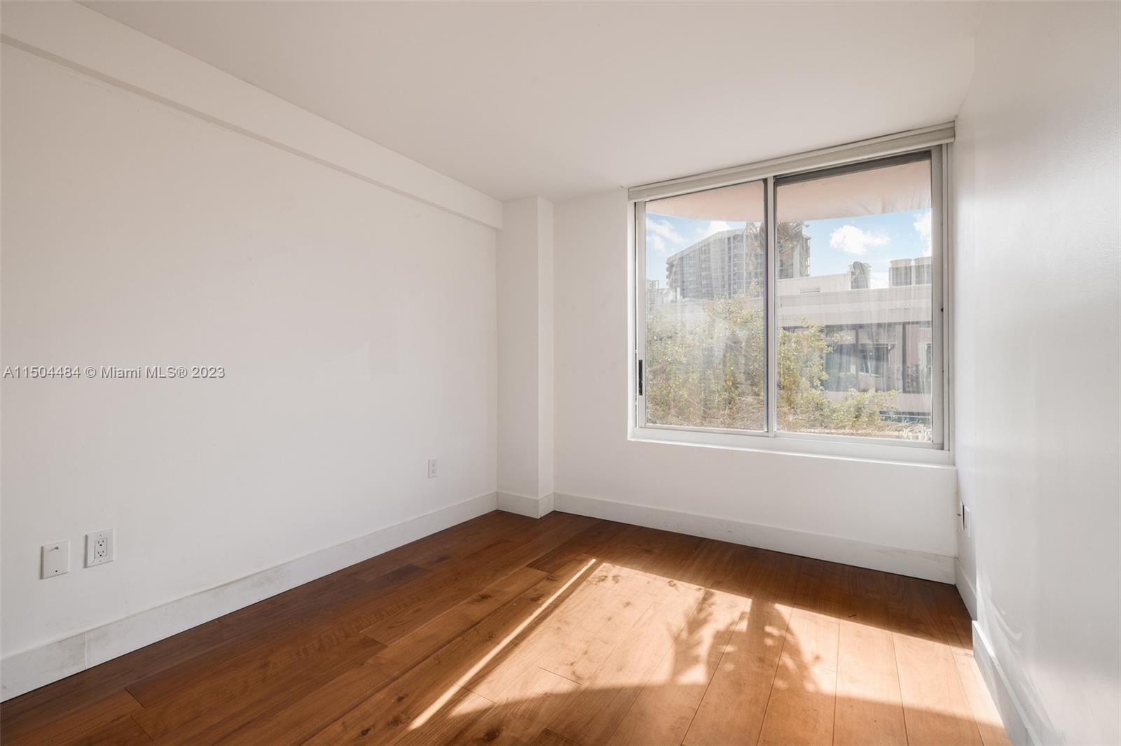 2801 Florida Ave # 410