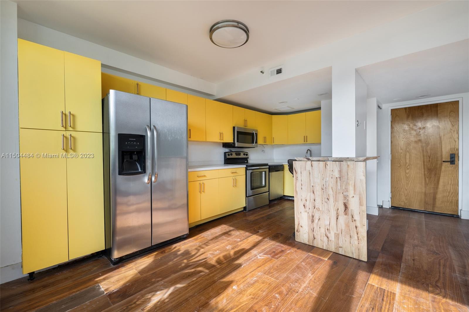 2801 Florida Ave # 410