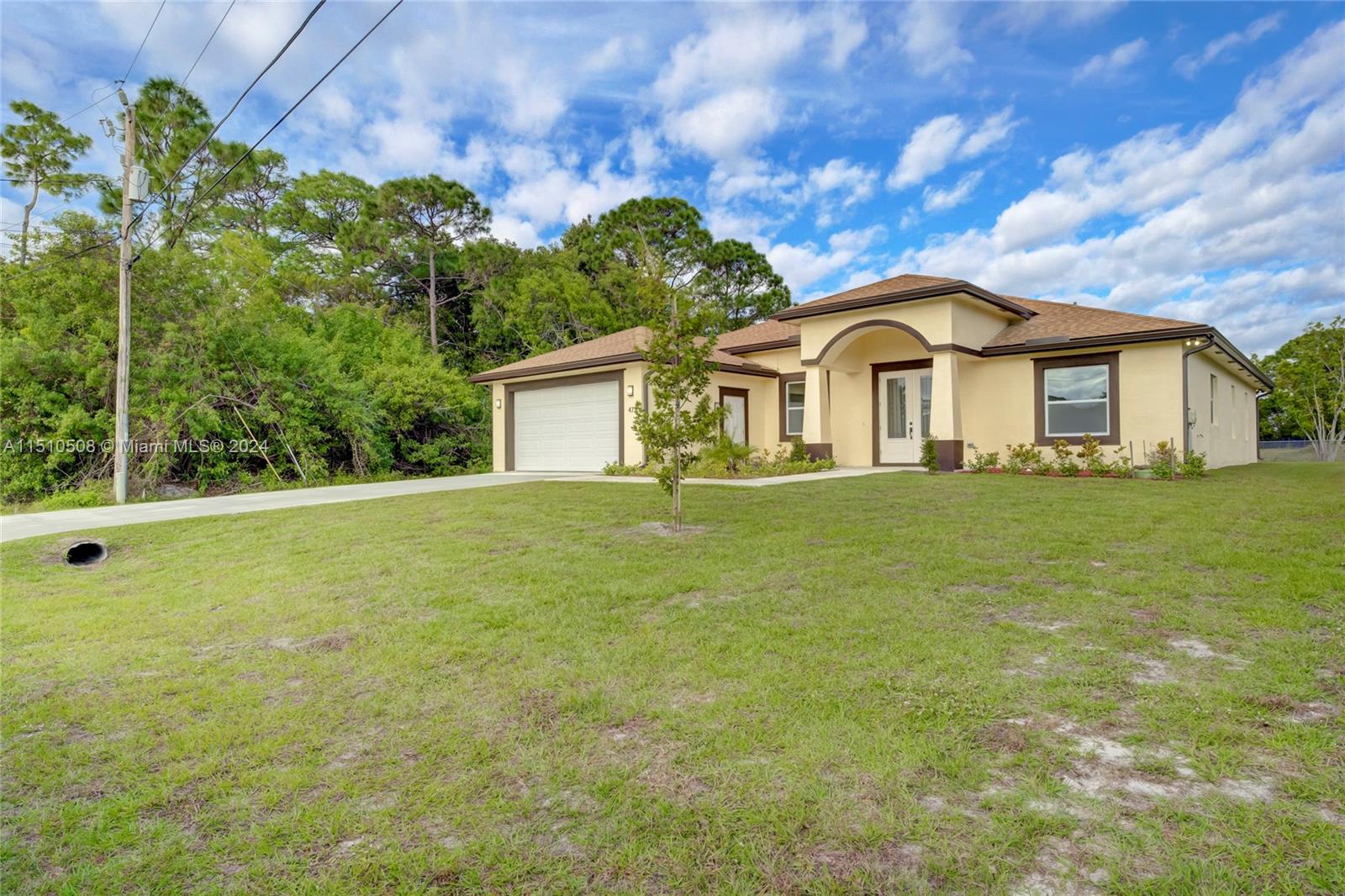 473 SW Cherryhill Rd, Port St. Lucie