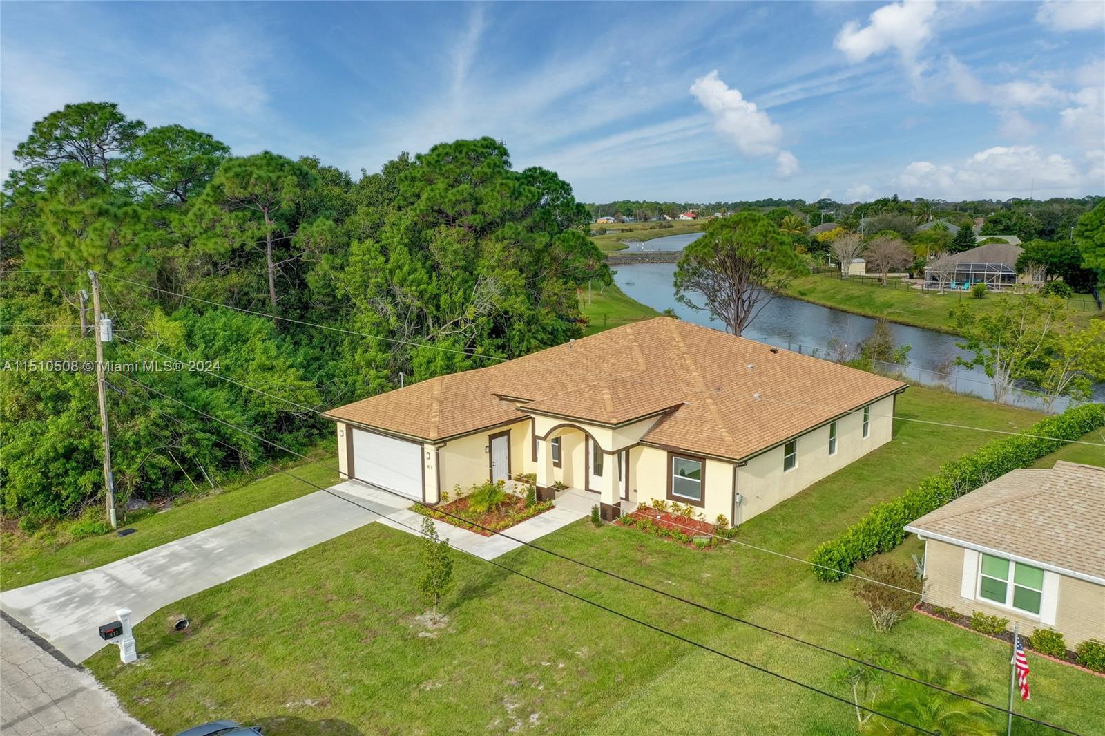 473 SW Cherryhill Rd, Port St. Lucie