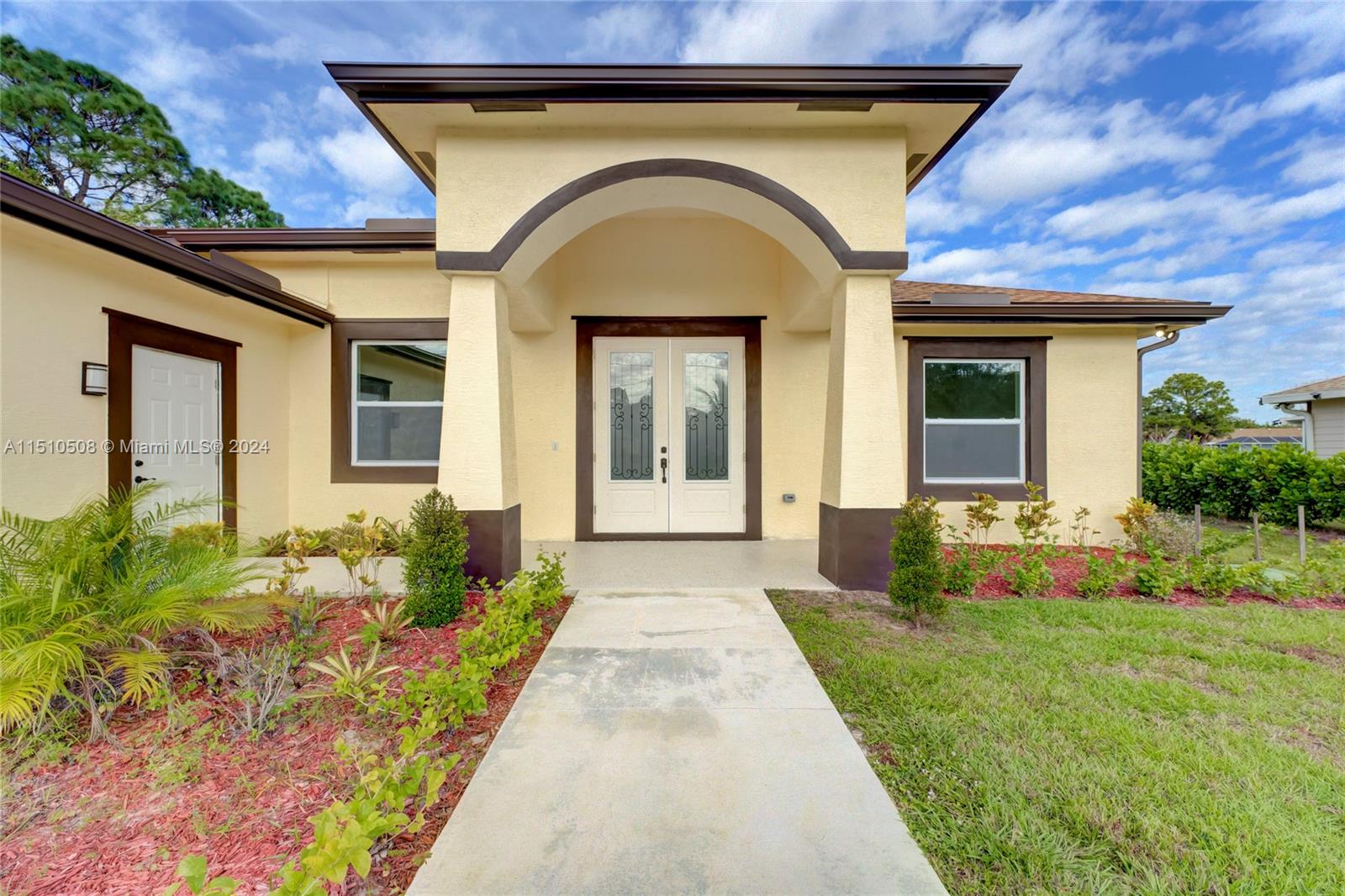 473 SW Cherryhill Rd, Port St. Lucie
