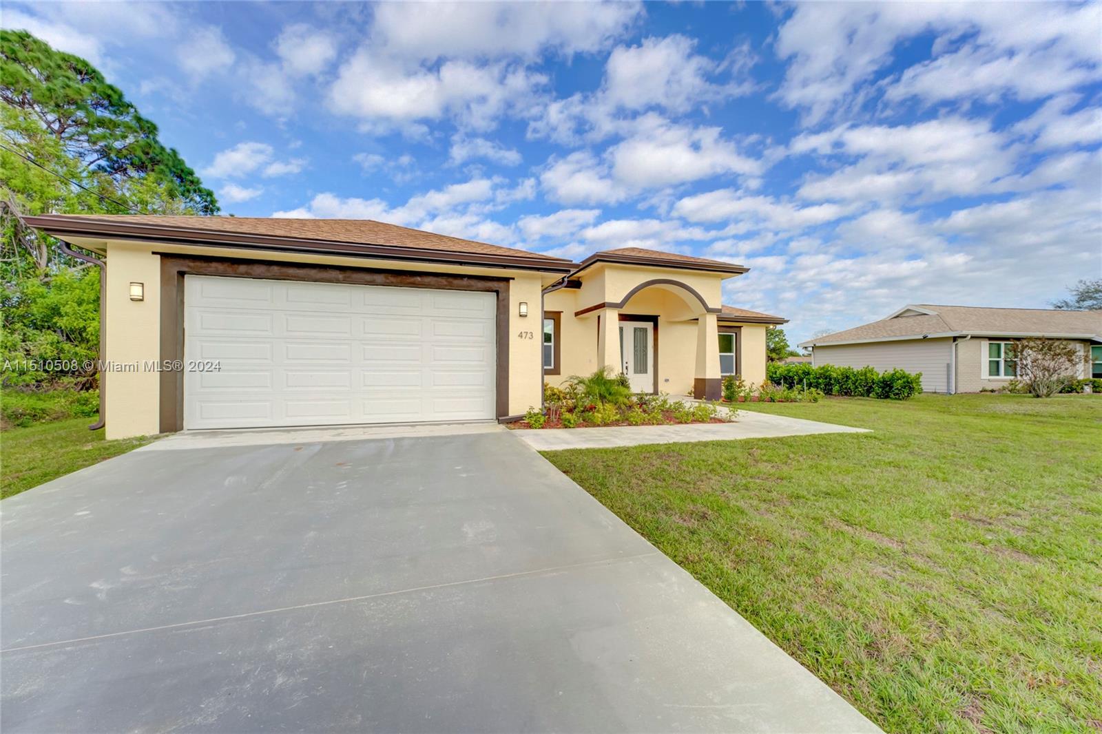 473 SW Cherryhill Rd, Port St. Lucie