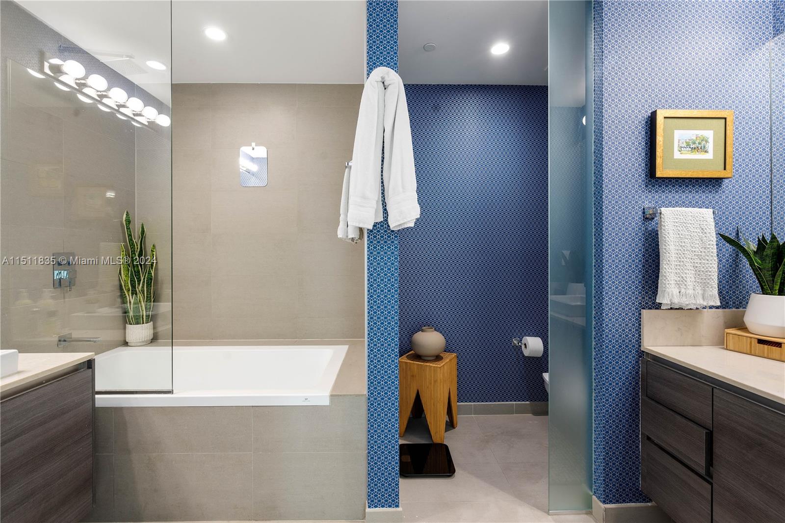 1080 Brickell Ave # 713