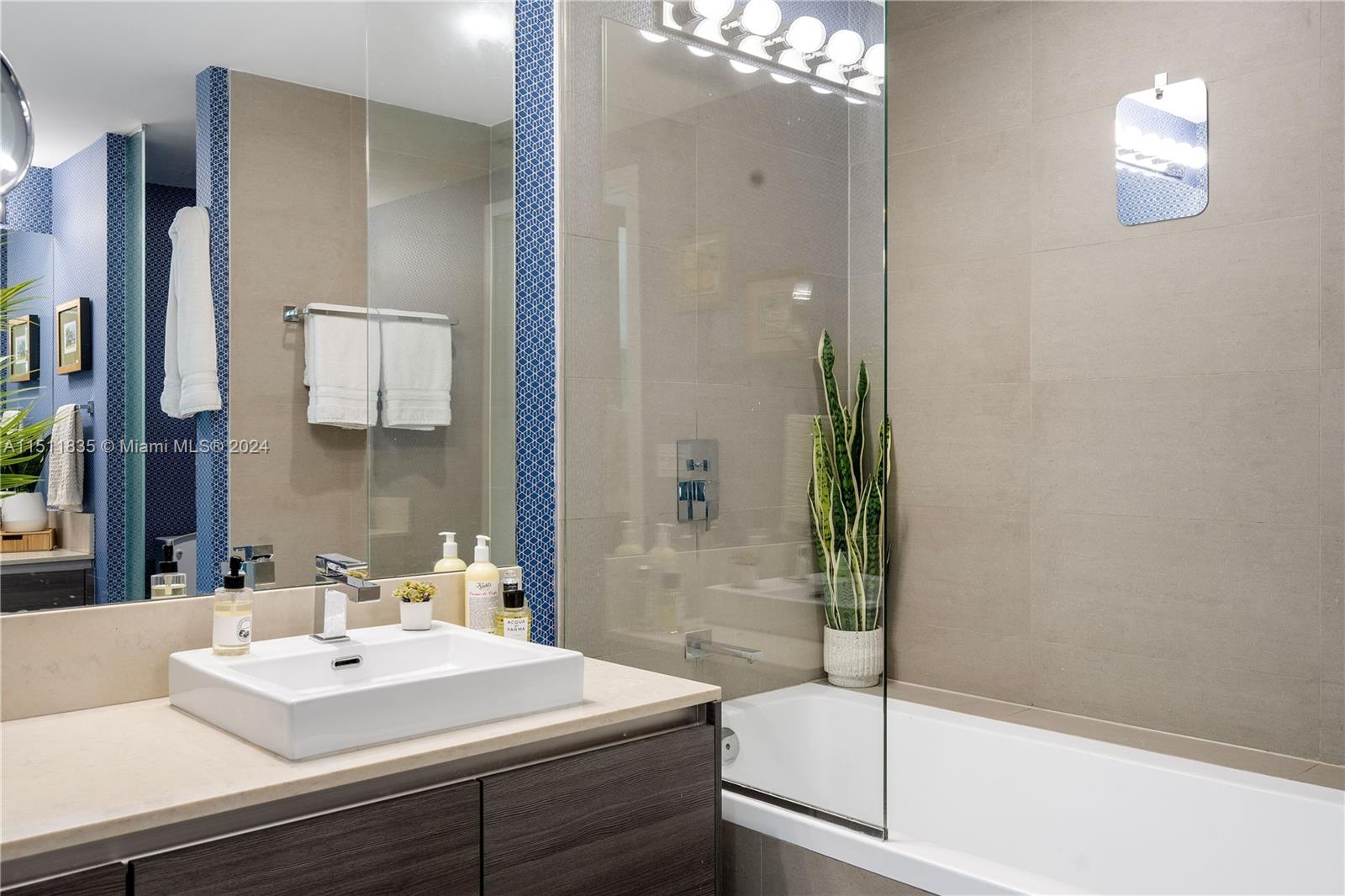 1080 Brickell Ave # 713