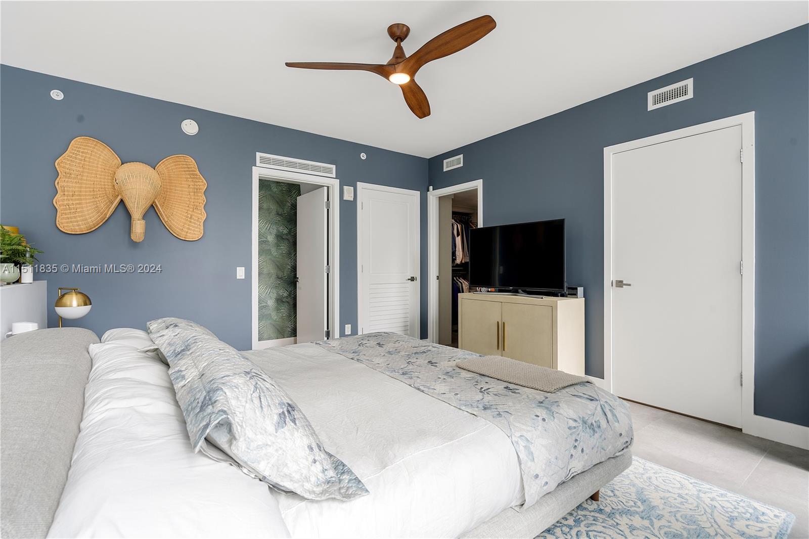 1080 Brickell Ave # 713