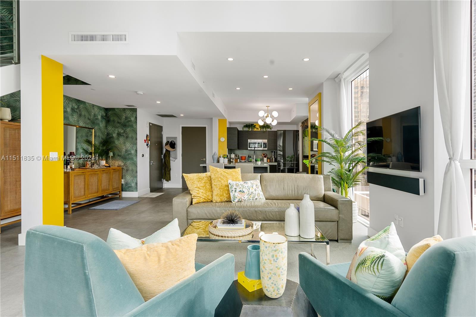 1080 Brickell Ave # 713