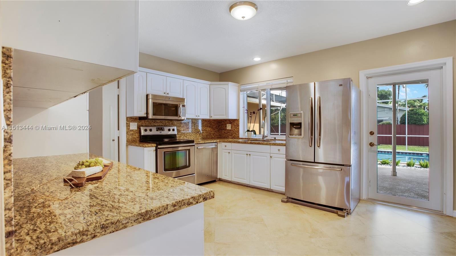 15301 SW 83rd Ave