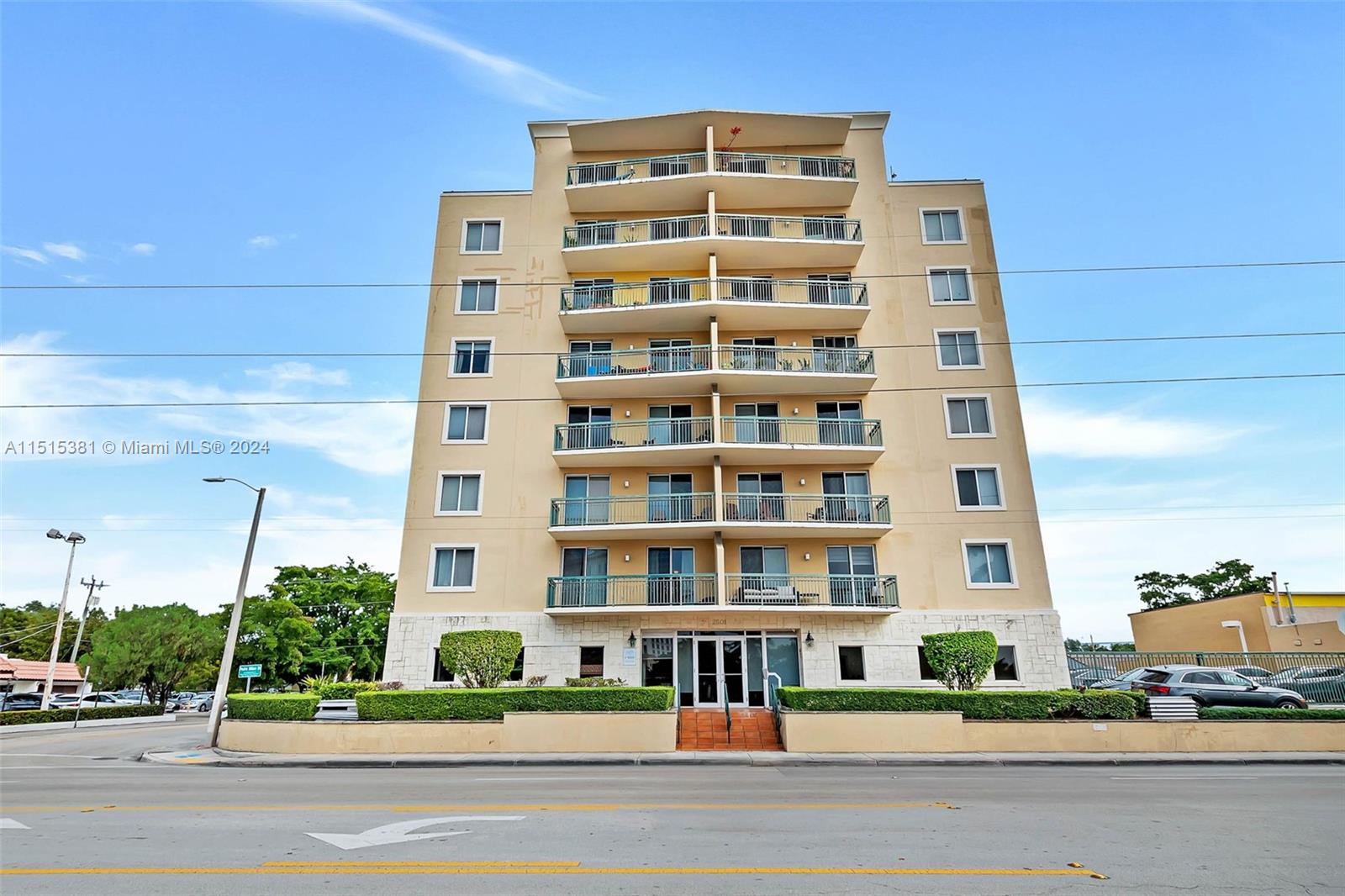 2501 Douglas Rd # 405