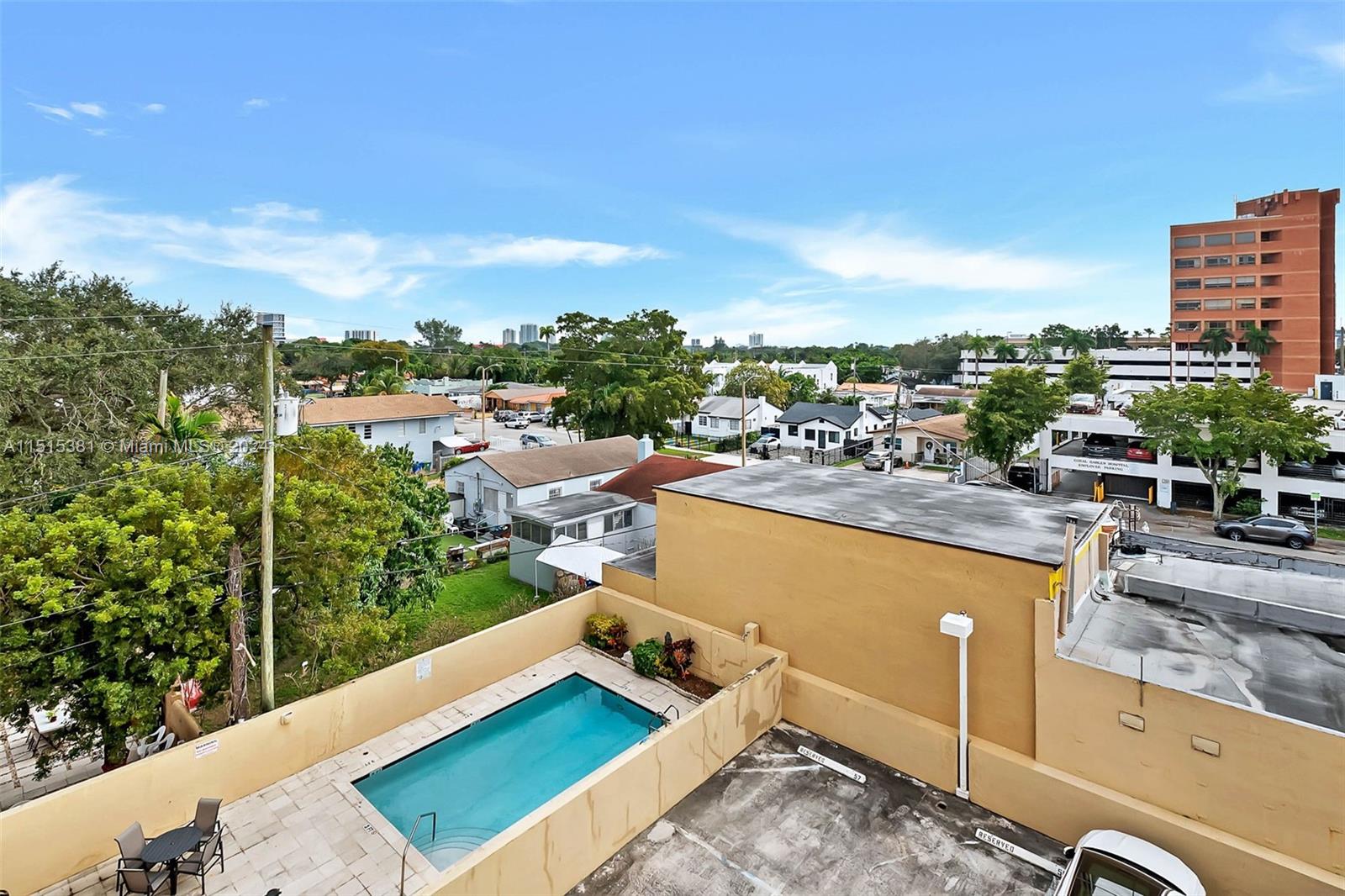 2501 Douglas Rd # 405
