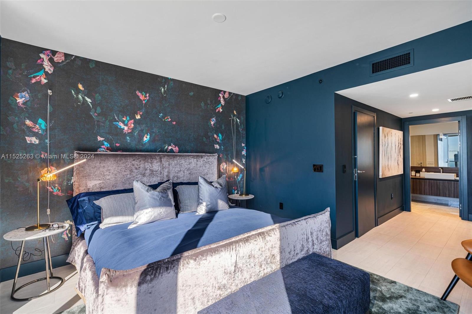 1000 Brickell Plz # 4101