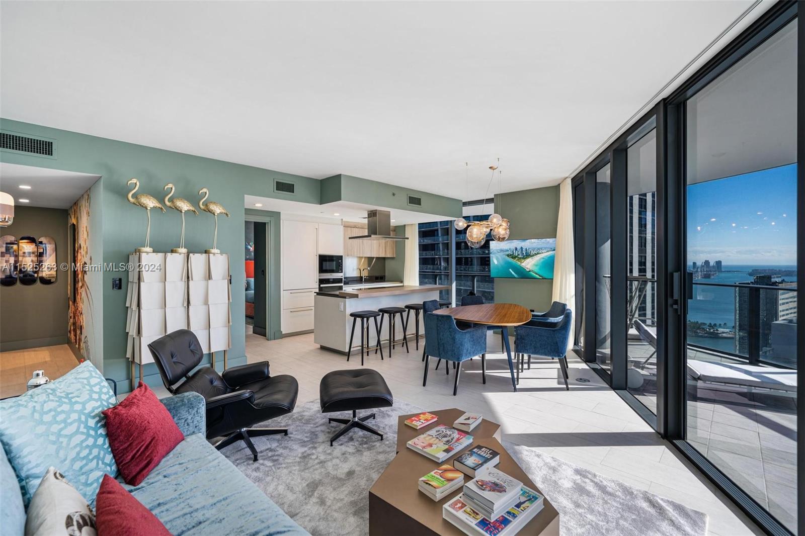 1000 Brickell Plz # 4101