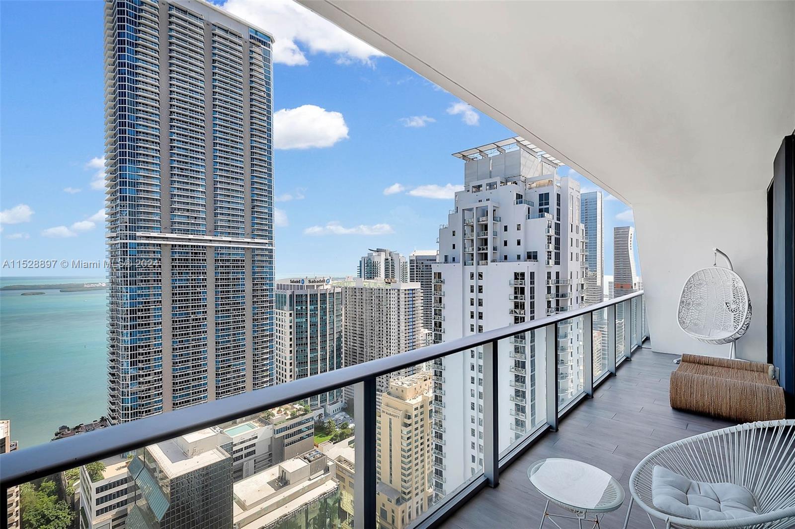 1010 Brickell Ave # 4303