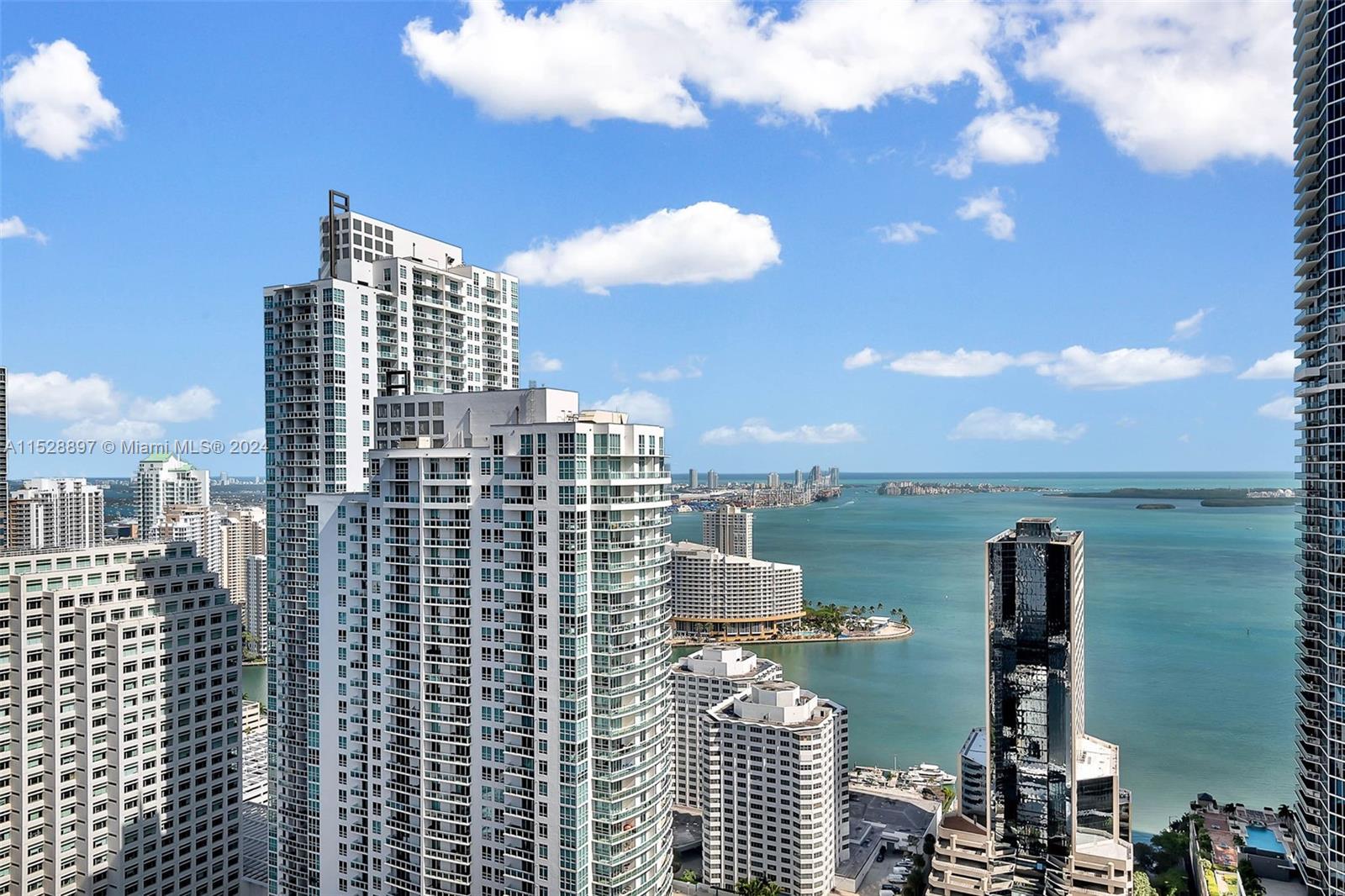 1010 Brickell Ave # 4303
