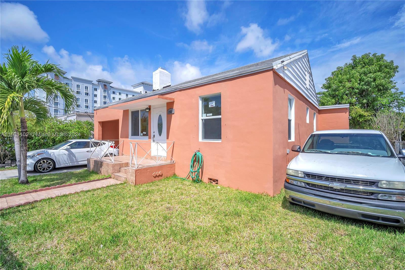 1621 NW 33rd St