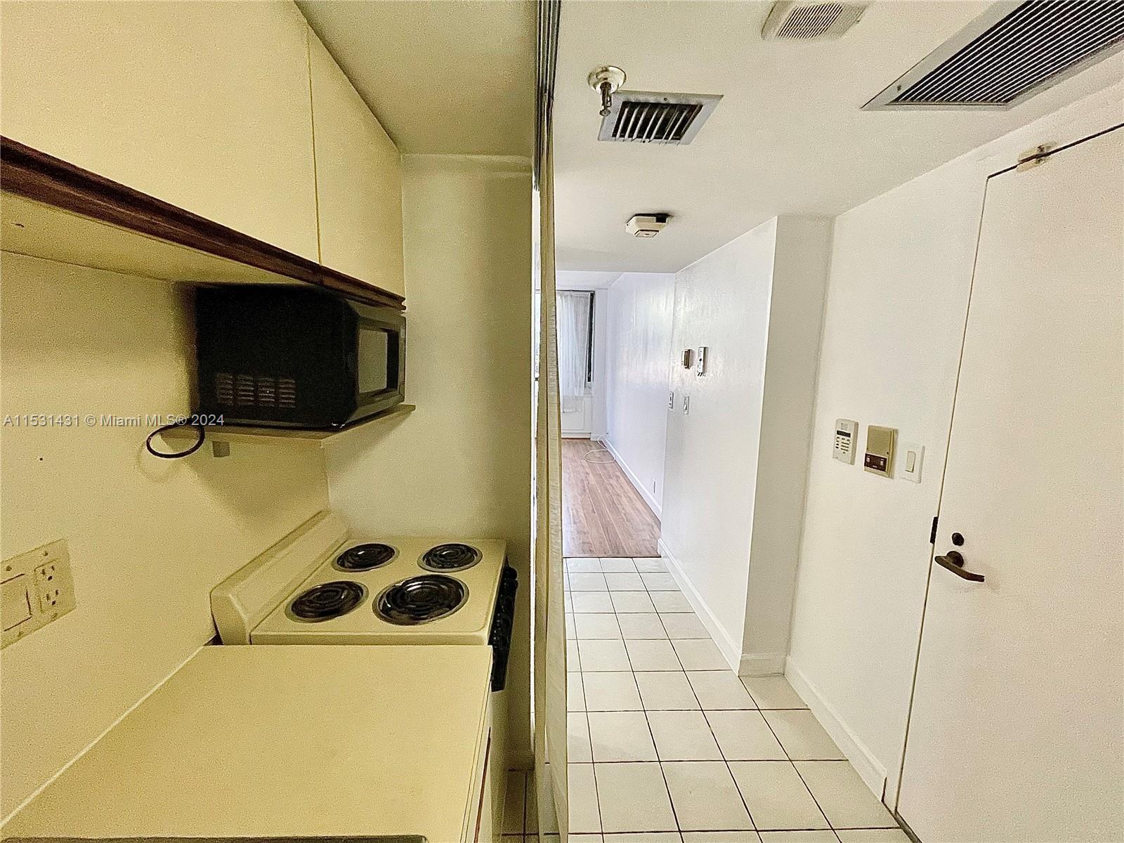 520 Brickell Key Dr # 328 Unit: C-328