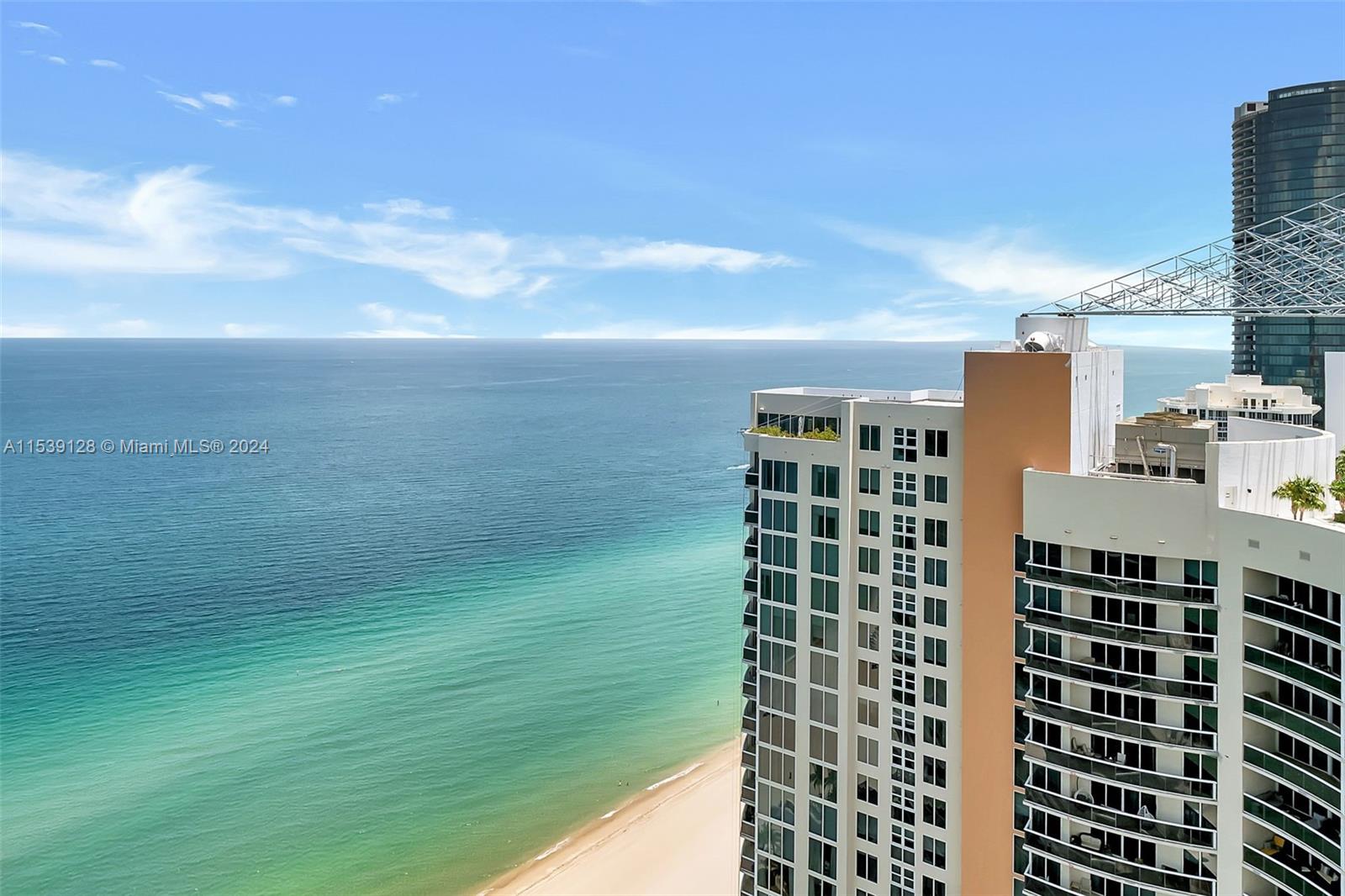 18975 Collins Ave # 3304