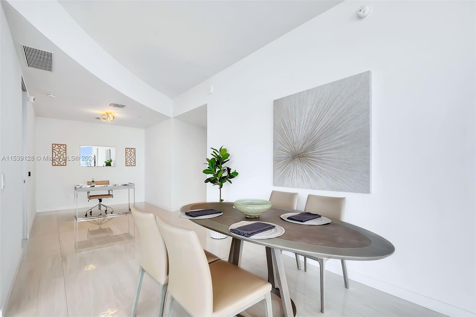 18975 Collins Ave # 3304
