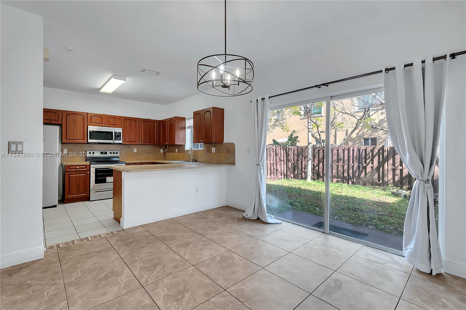 21435 SW 85th Psge # 21435