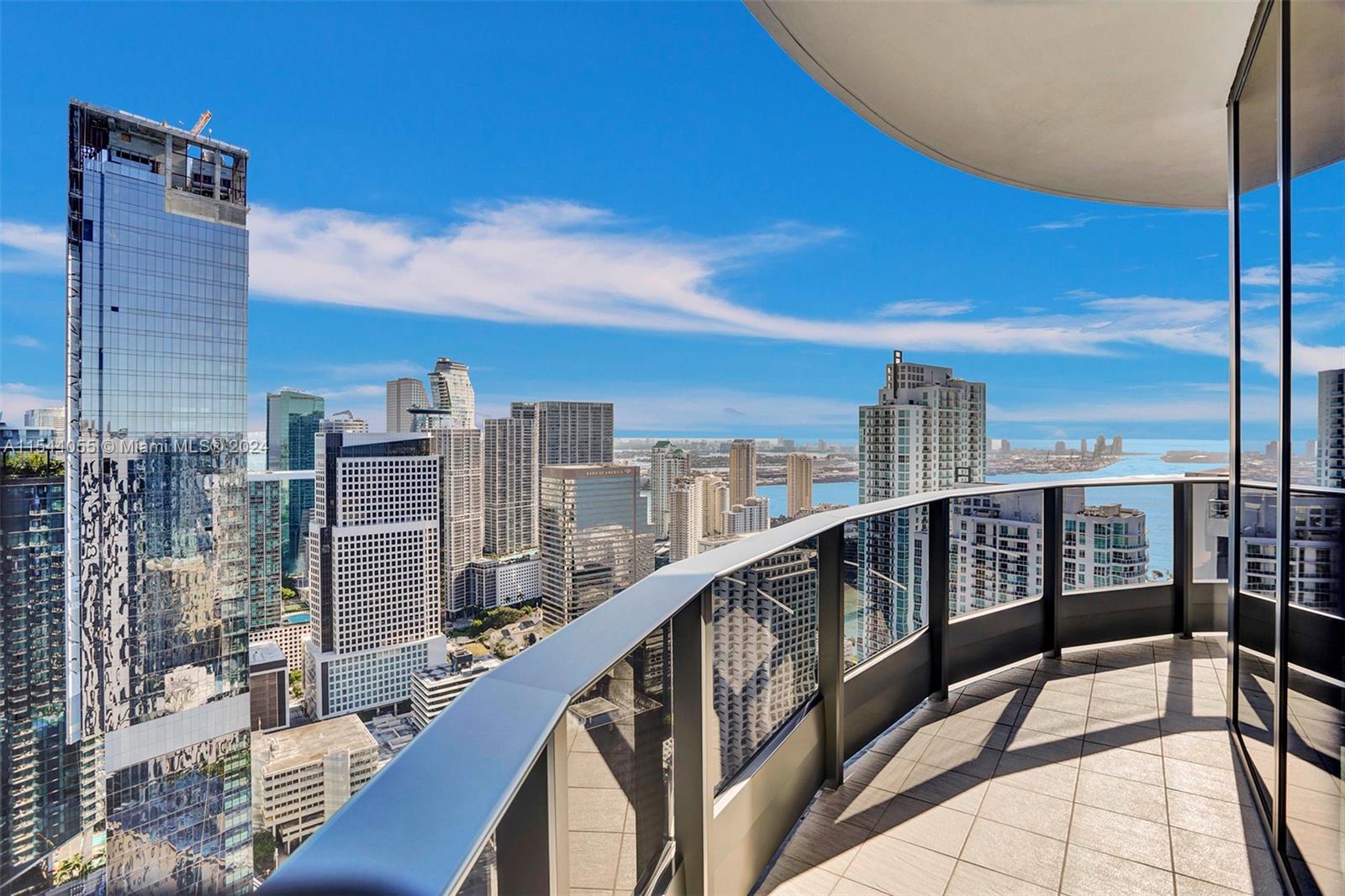 1000 Brickell Plz Unit: PH5208